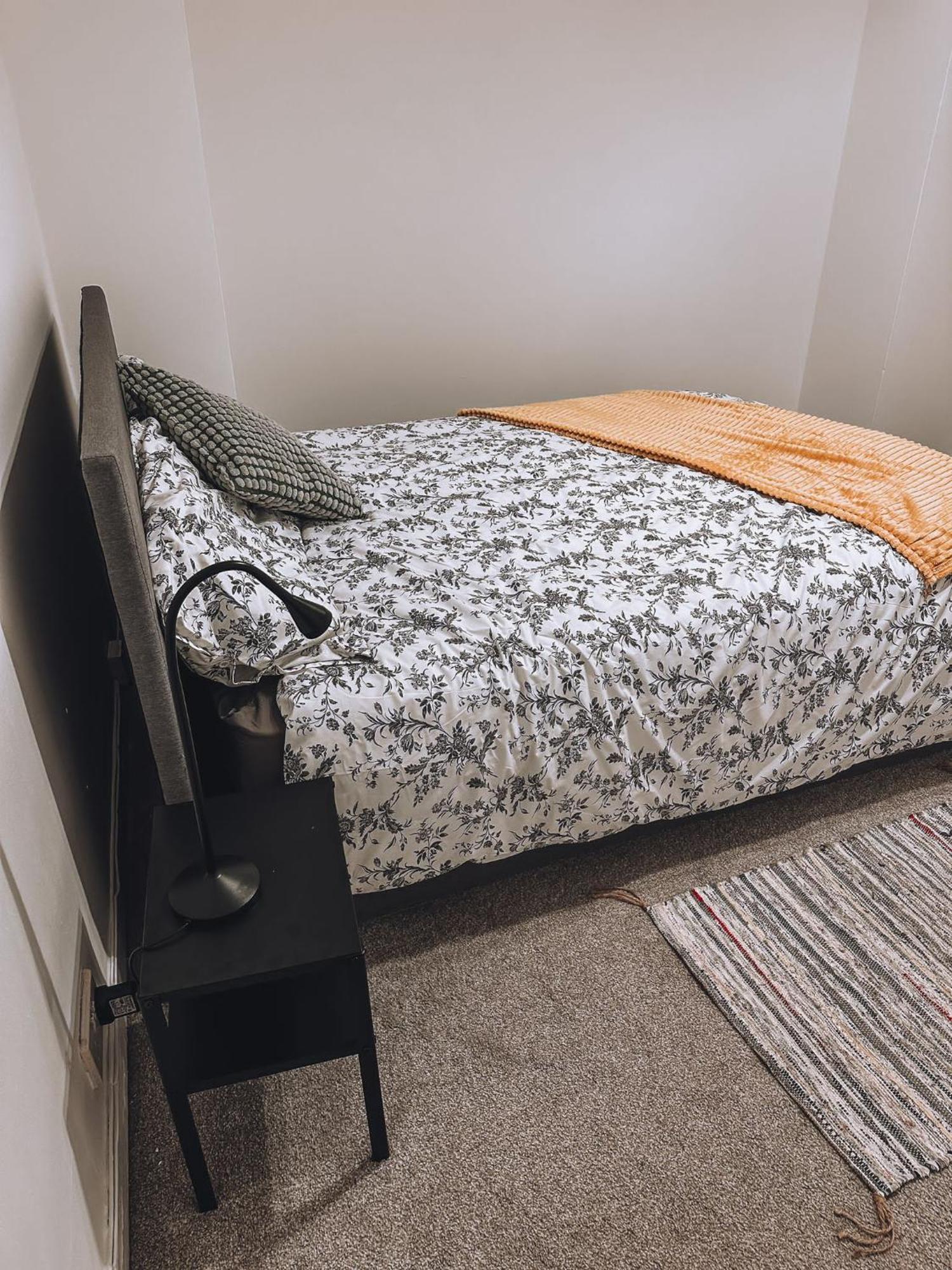 Cosy 2 Bedroom Apartment In Swiss Cottage. London Exteriör bild