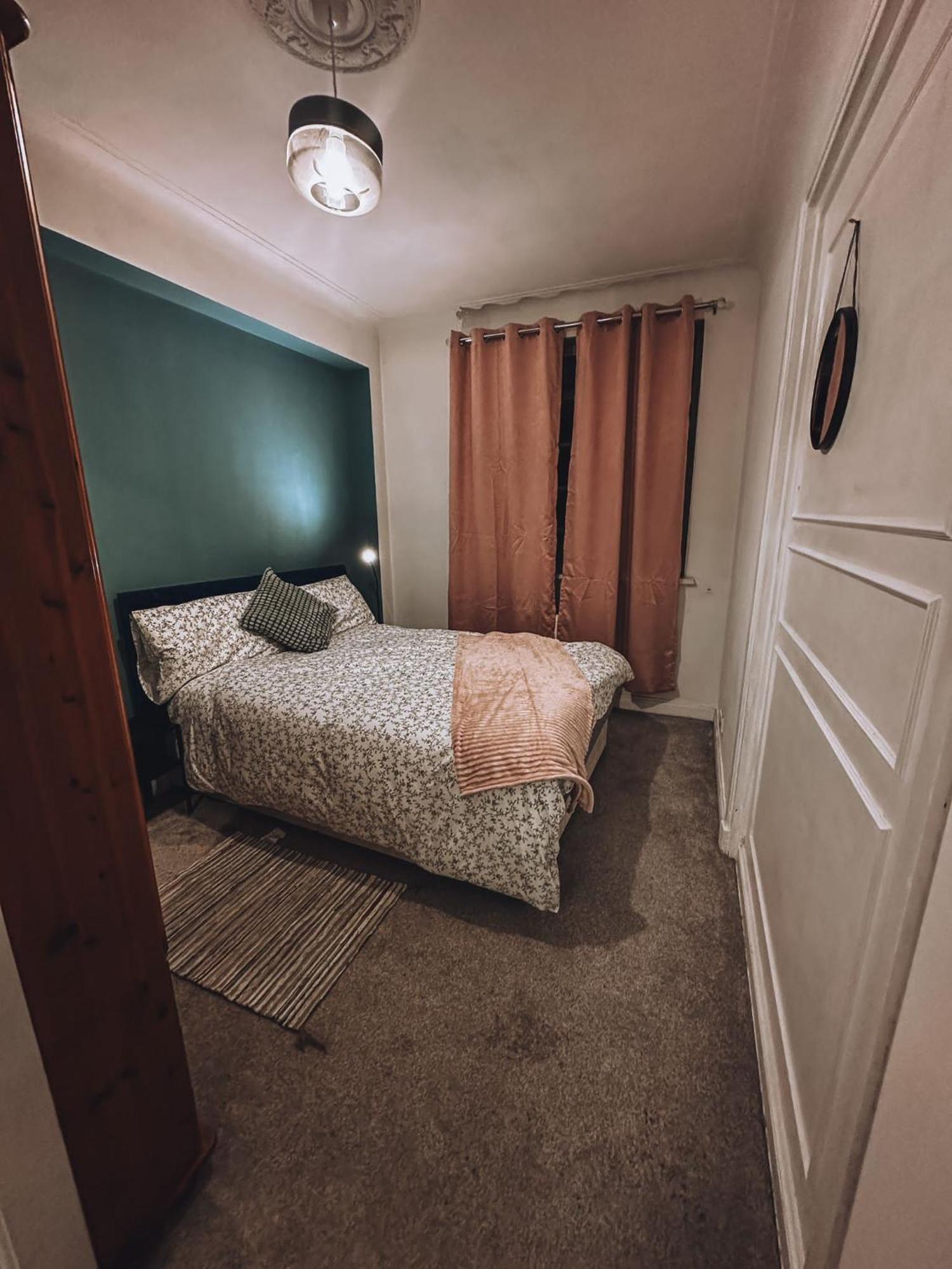 Cosy 2 Bedroom Apartment In Swiss Cottage. London Exteriör bild